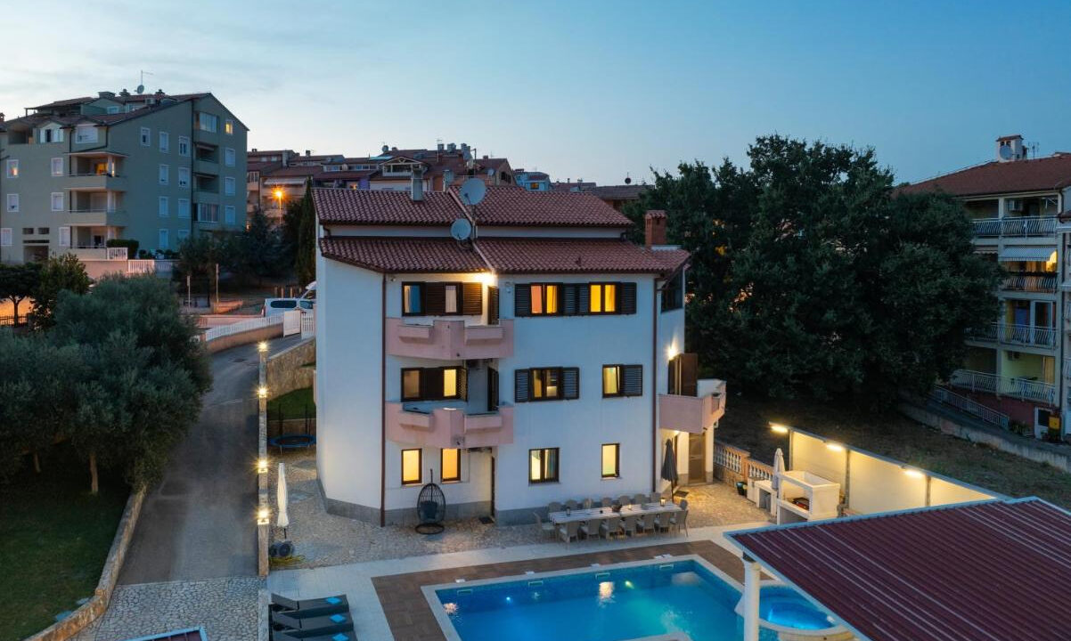 Elegante Villa Pula