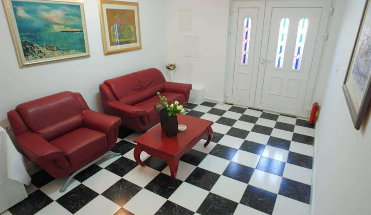 Traditionelles Haus am Meer auf der Insel Hvar