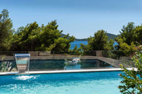 Erstaunliches Haus bei Pakostane