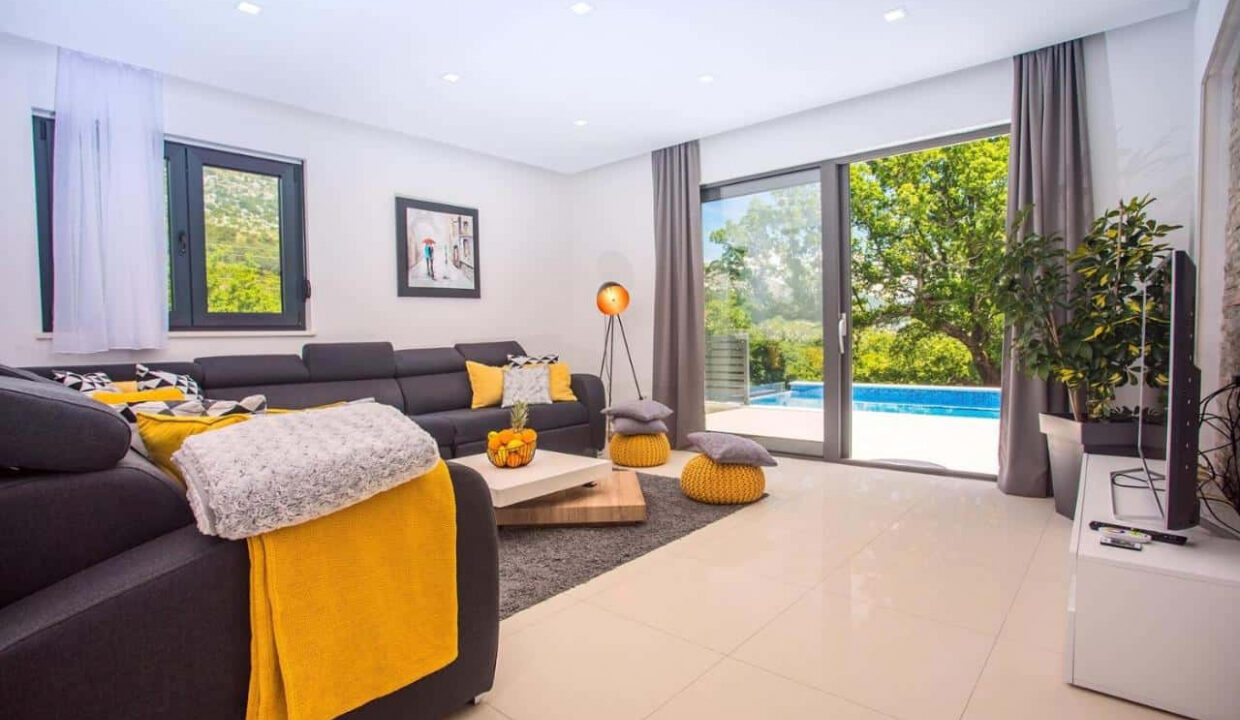 Modernes Haus in der Region Omis