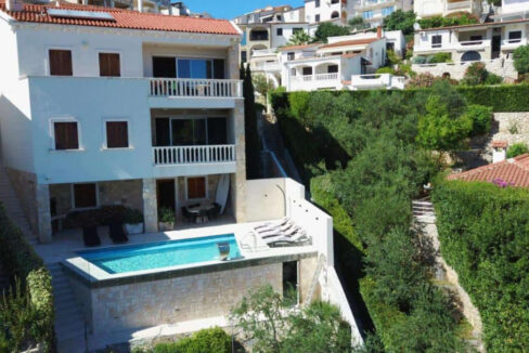 Erstaunliches Haus bei Pakostane