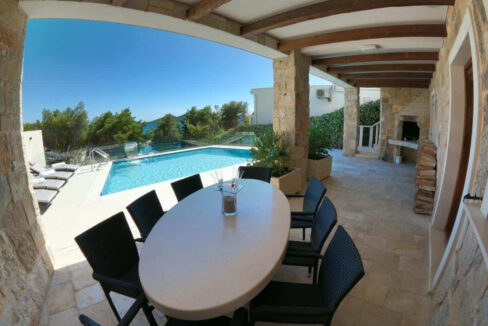 Erstaunliches Haus bei Pakostane