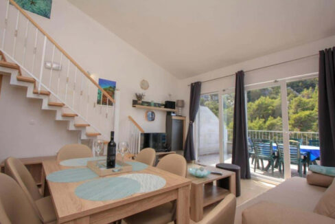 Traditionelles Haus am Meer auf der Insel Hvar