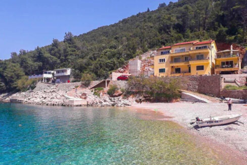 Traditionelles Haus am Meer auf der Insel Hvar