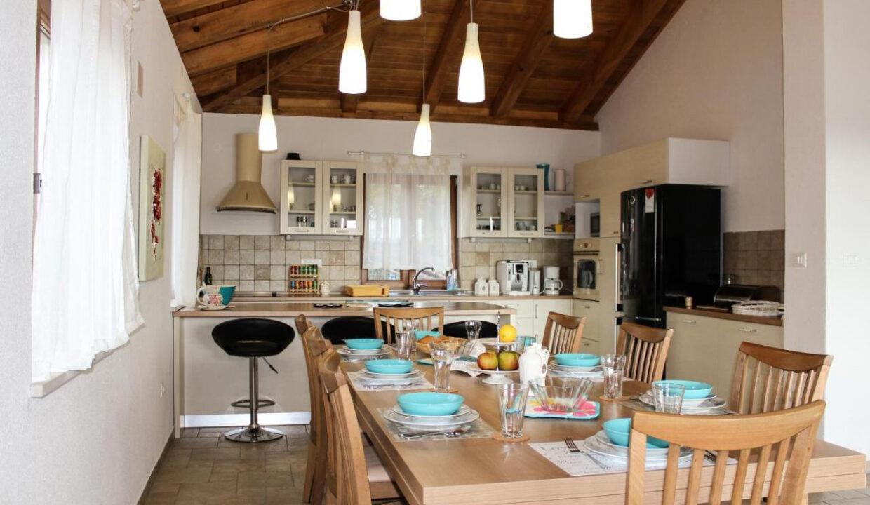Traditionelles Steinhaus in Zminj
