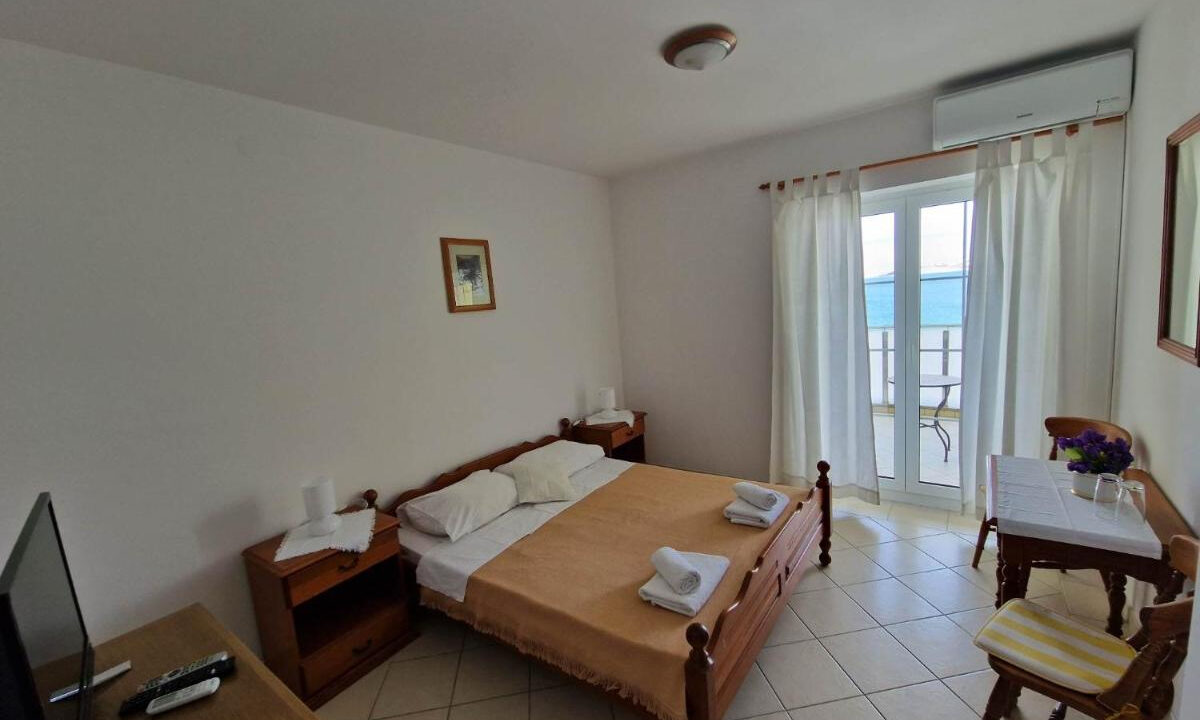Haus am Strand auf der Insel Pag